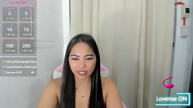 Ursweetyshaine live