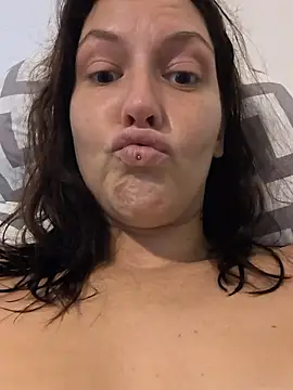 AmberLayla live