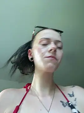Queenadri live