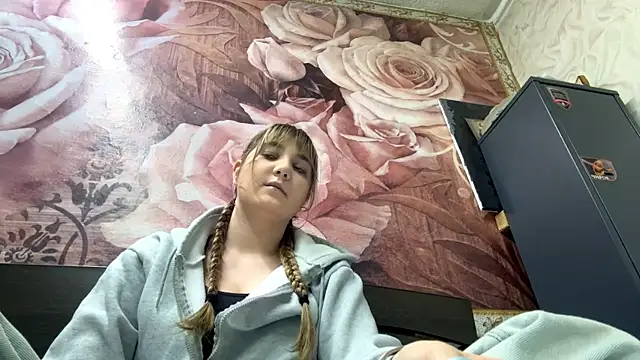 JanineThielman live