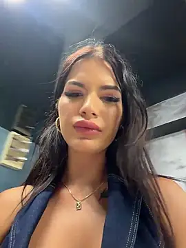 RaniaSnow live