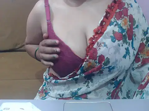 cute-priy live