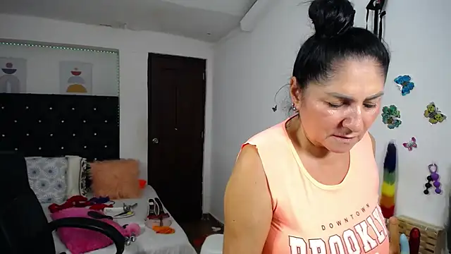 mature_bigboobs10 live