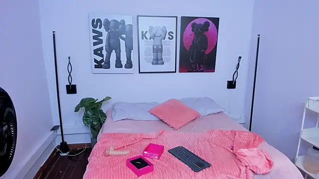 EmmyCastillo live