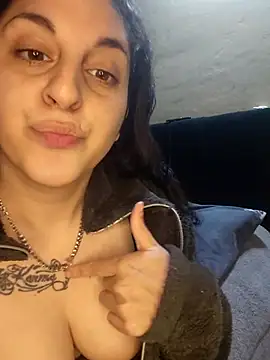 Camiliataa live