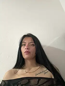 LiaCollings live
