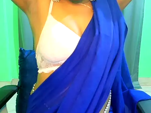 Spit_queen_ live