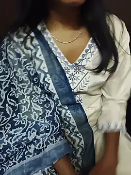 Shanaya_001 live