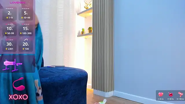 Naomii_Viper live