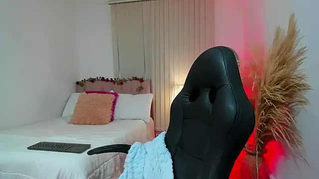 Charlotte_pleasure profile