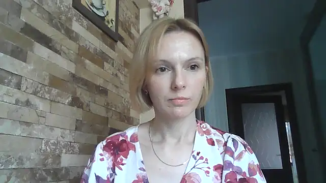 AdelleLovee_ live