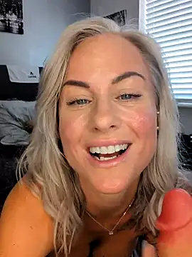 Delicious_DeeXX live