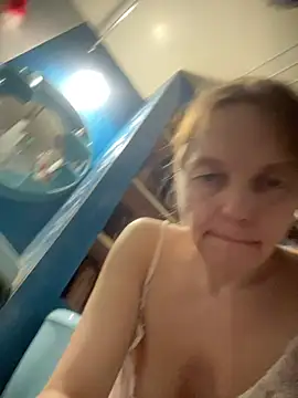 Suzanele live
