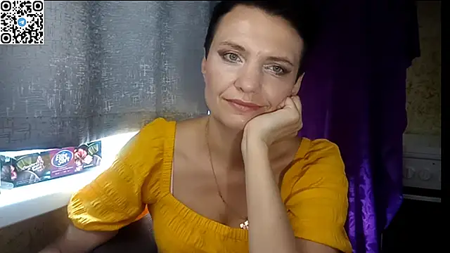 HotMamaQueen234 live