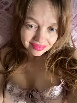 Suzanele live