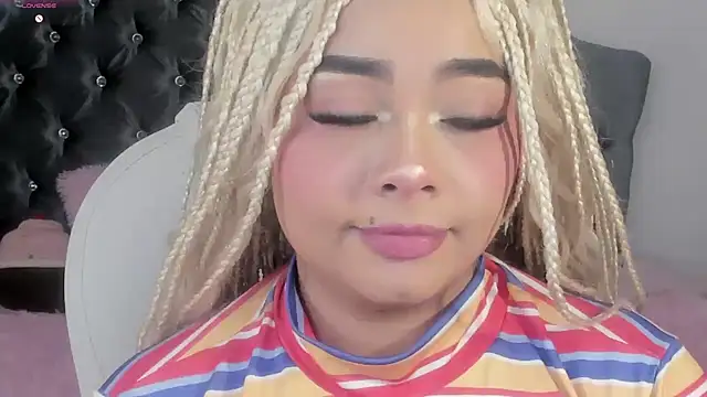 conny__curly live