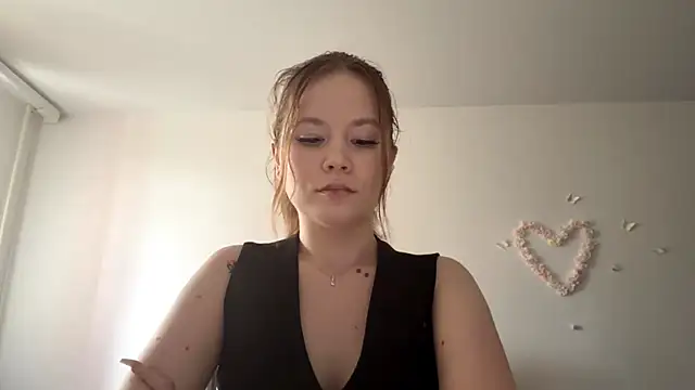 LauranAngelbeck live
