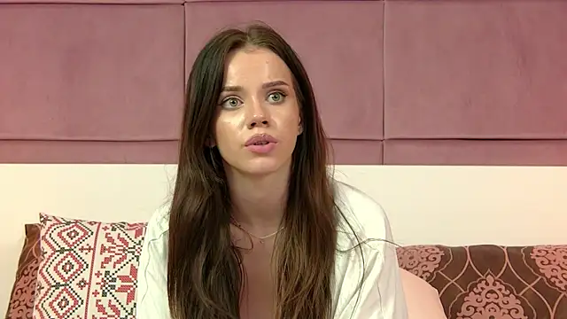 LunnaHayes live