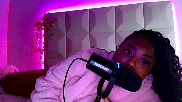 BriannaBrave live