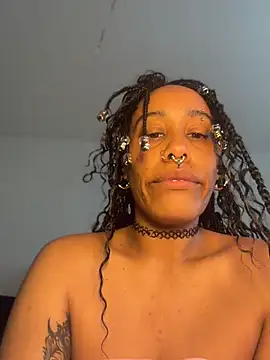 Lunalovesyou8 live