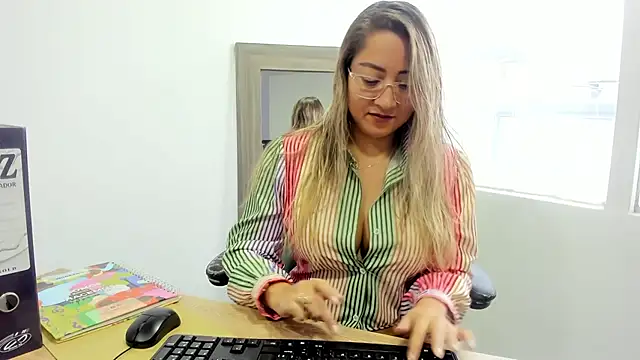 Camilaa_12 live