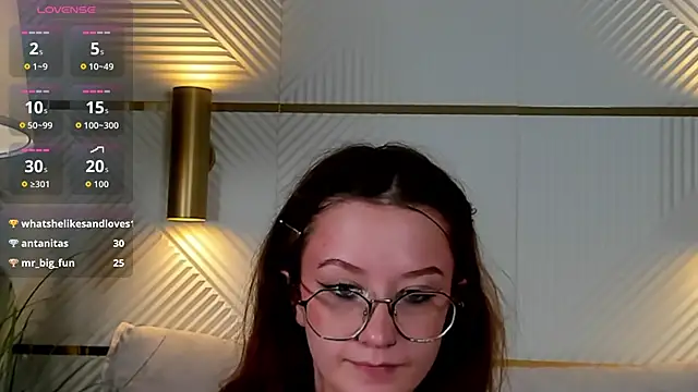 AmelieViolet live