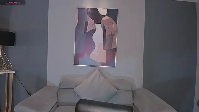 MilaLawrence live
