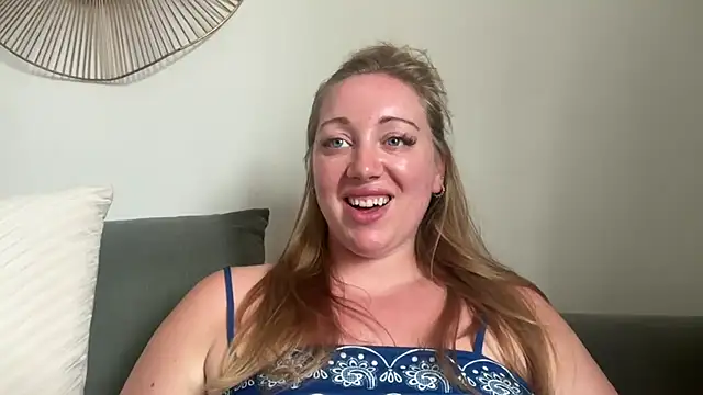 arielsweetieee live