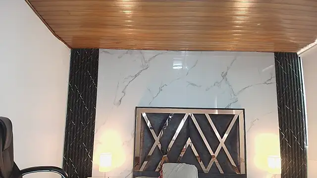 AuroraDiaz live