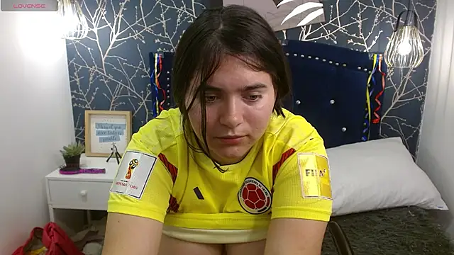 Laurha_ live