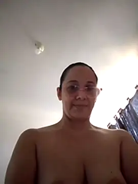 nicolle_milf1978 live