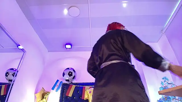 Amelie_adams live