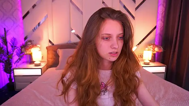 CuteeFoxy live