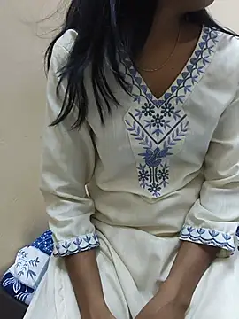 Shanaya_001 live
