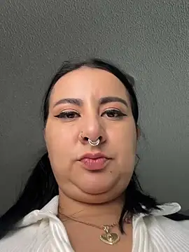 Abril_Luv profile