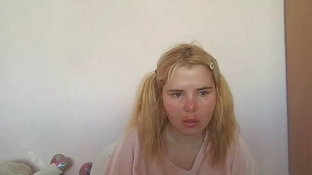 HornyElena live