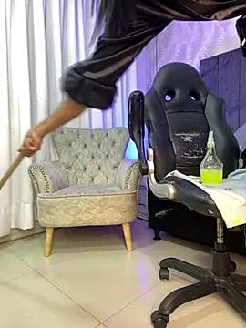 Auri__ live