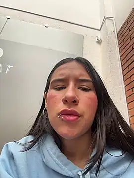 LilyRossi_ live
