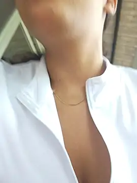 Milu_Luthor live