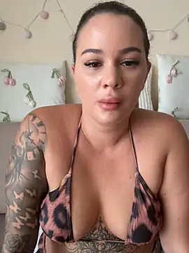xXBigPeachBunnyxXx live