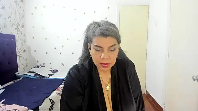 vikyadams live