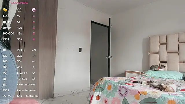 skinny_milky live