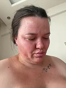 SunnyLeila2101 live