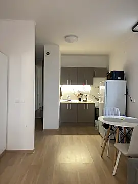 April_Purr live