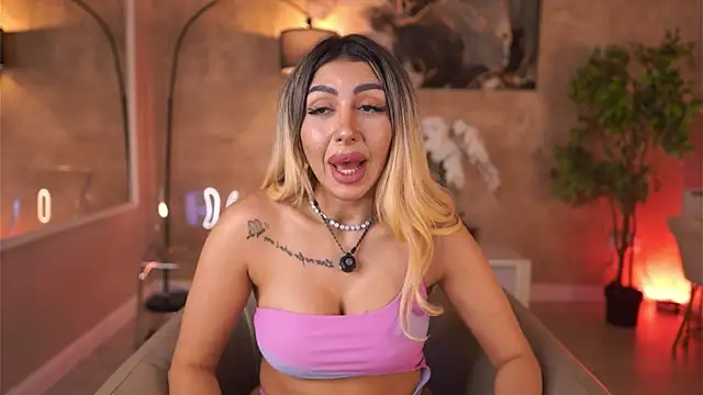 LucyyRosse live
