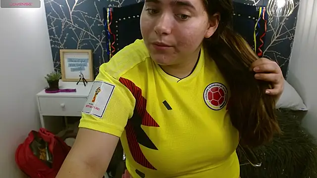 Laurha_ profile