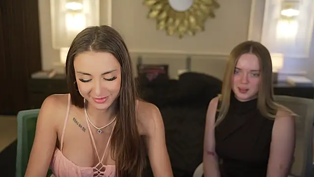 Luna_secretgirl live