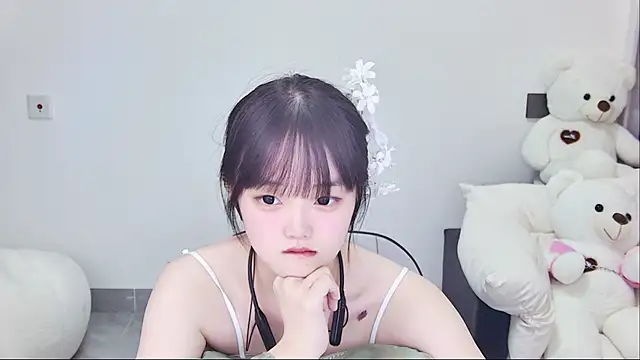 Evil-Bunny007 live
