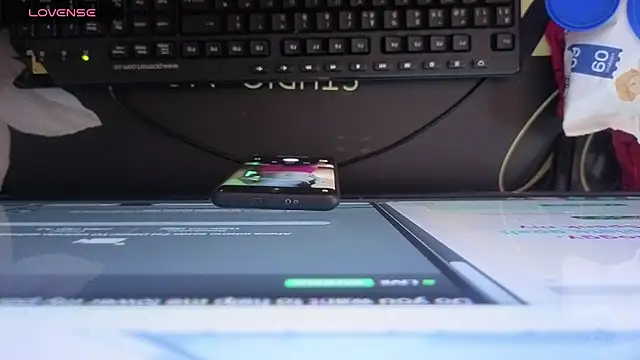 Sara_valderrama_ live