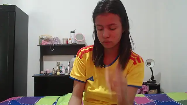nathaly_jones_ live
